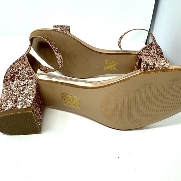 J. Adam’s Daisy Champagne Glitter block heel sandals 8 - Picture 9 of 10